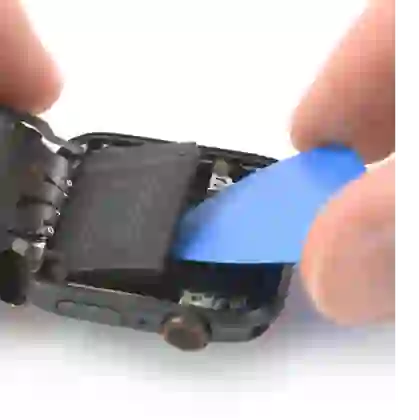 Thay pin Apple Watch Series 5 3